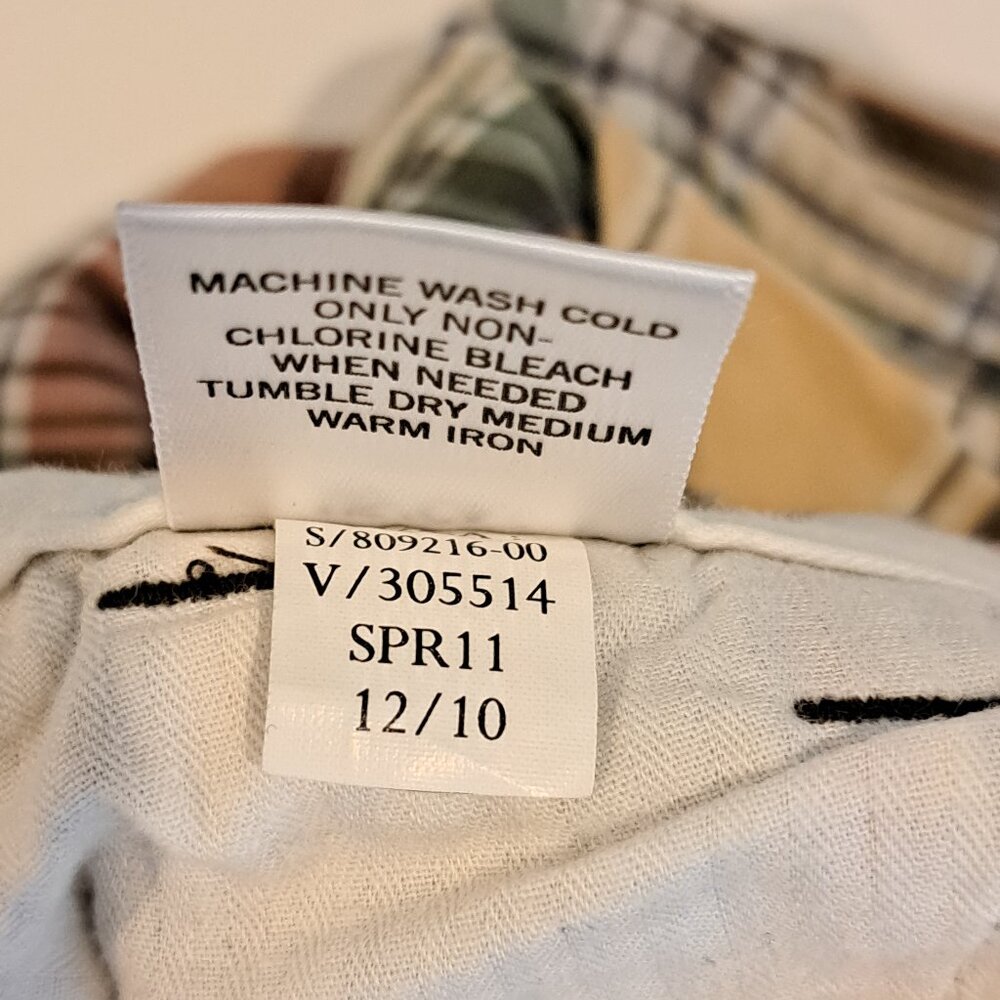 Banana Republic Men's 32x9.5 Flat Front 100% Cotton Plaid Shorts - Picture 11 of 14